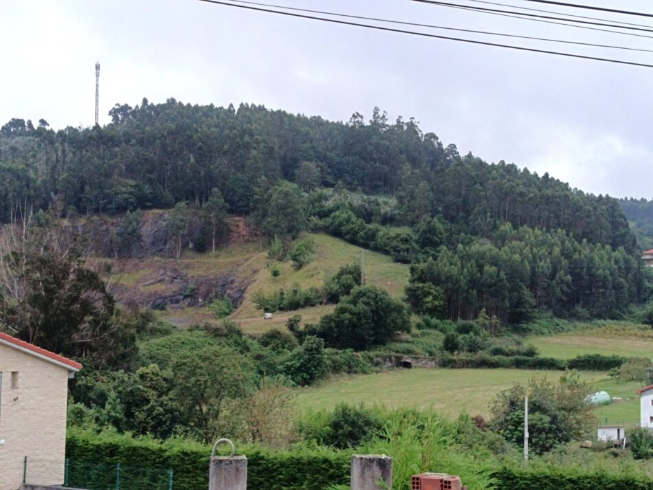 Se presentan más de mil alegaciones vecinales contra la planta de tratamiento de residuos de construcción y demolición (RCD) de Soto Barco (Asturias)